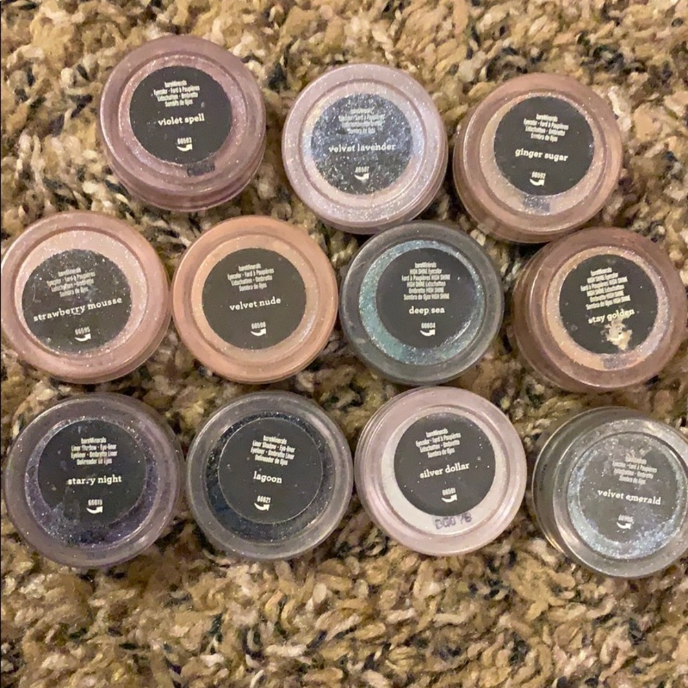 bareMinerals eyeshadows (11 included)
